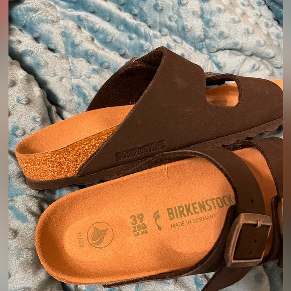 Birkenstocks black vegan leather - Picture 4 of 4